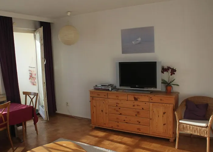 In Alt Travemuende - Roennau By Interhome Lübeck